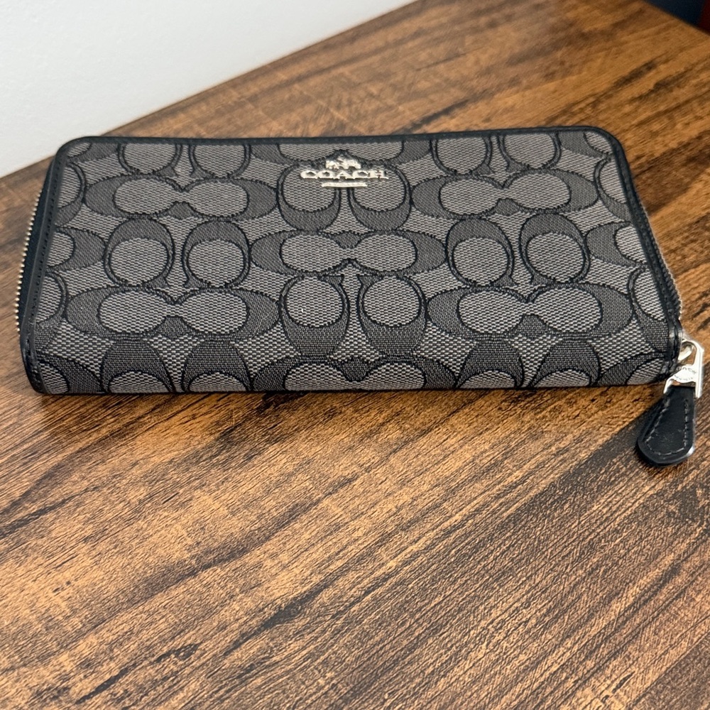 Coach Signature Black and Gray Wallet